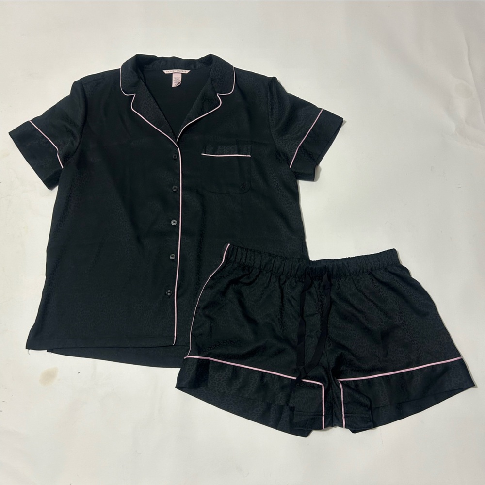 Victorias Secret Cheetah Leopard Print Black Shorts Pajama Set Size small